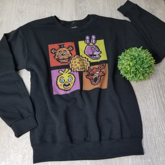 Five Nights At Freddy's sweatshirt - Picture 1 of 6